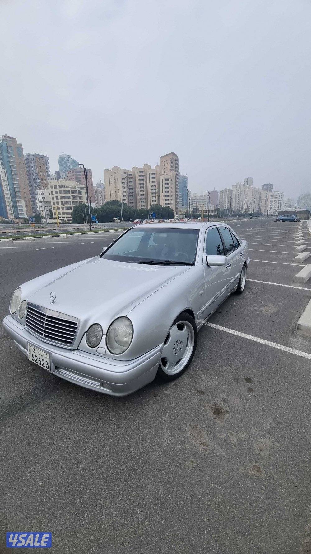 للبيع مرسيدس  AMG E55 موديل 19995
