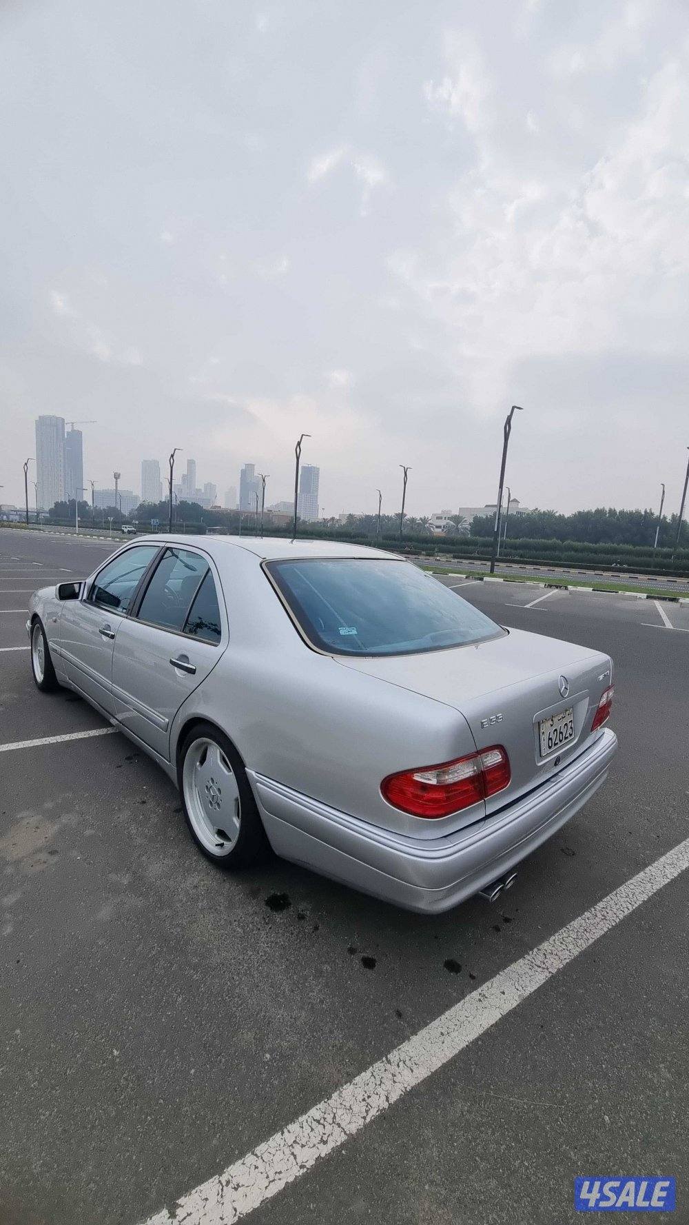 للبيع مرسيدس  AMG E55 موديل 199913