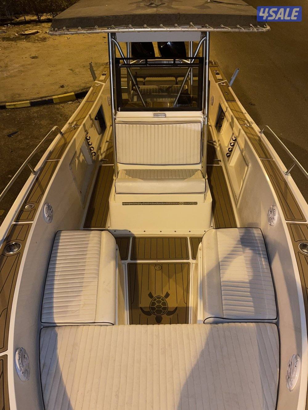 للبيع قارب mako261 موديل ١٩٩٢4