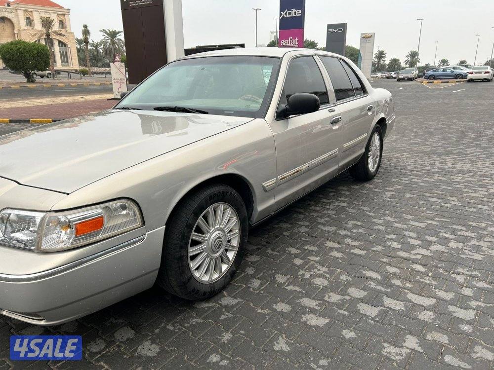 فورد ماركيز موديل ٢٠١١2