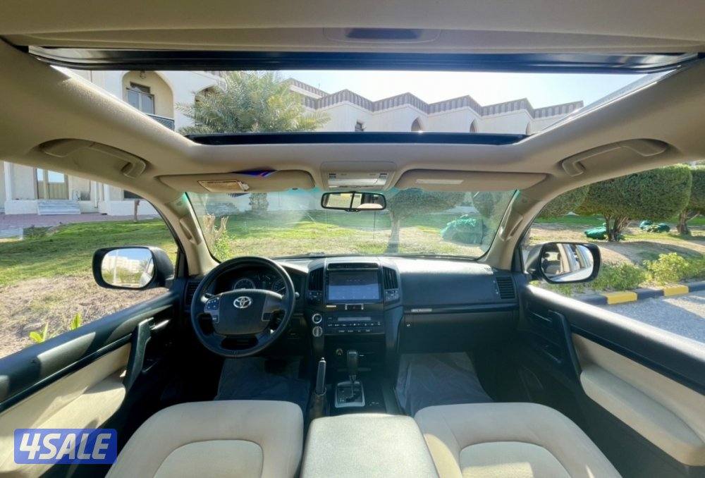 للبيع لاند 2011 GXR9