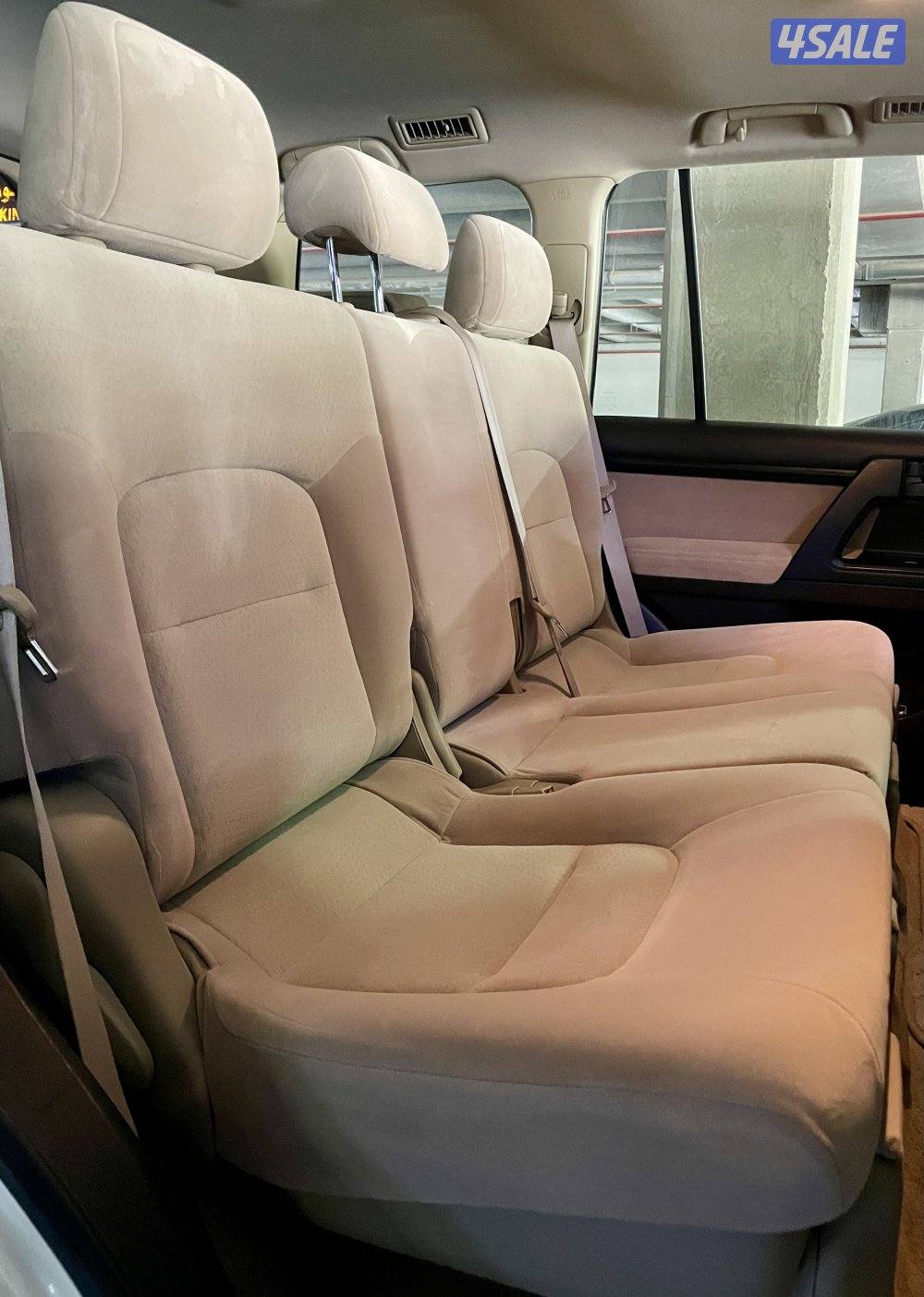 للبيع لاند 2011 GXR12