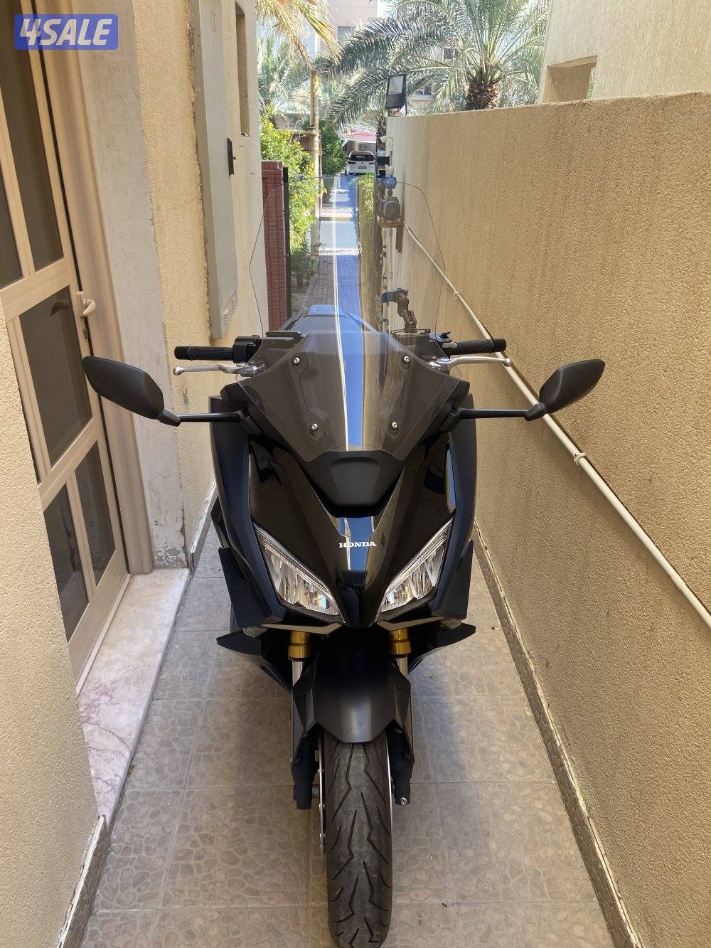 للبيع سكوتر هوندا0