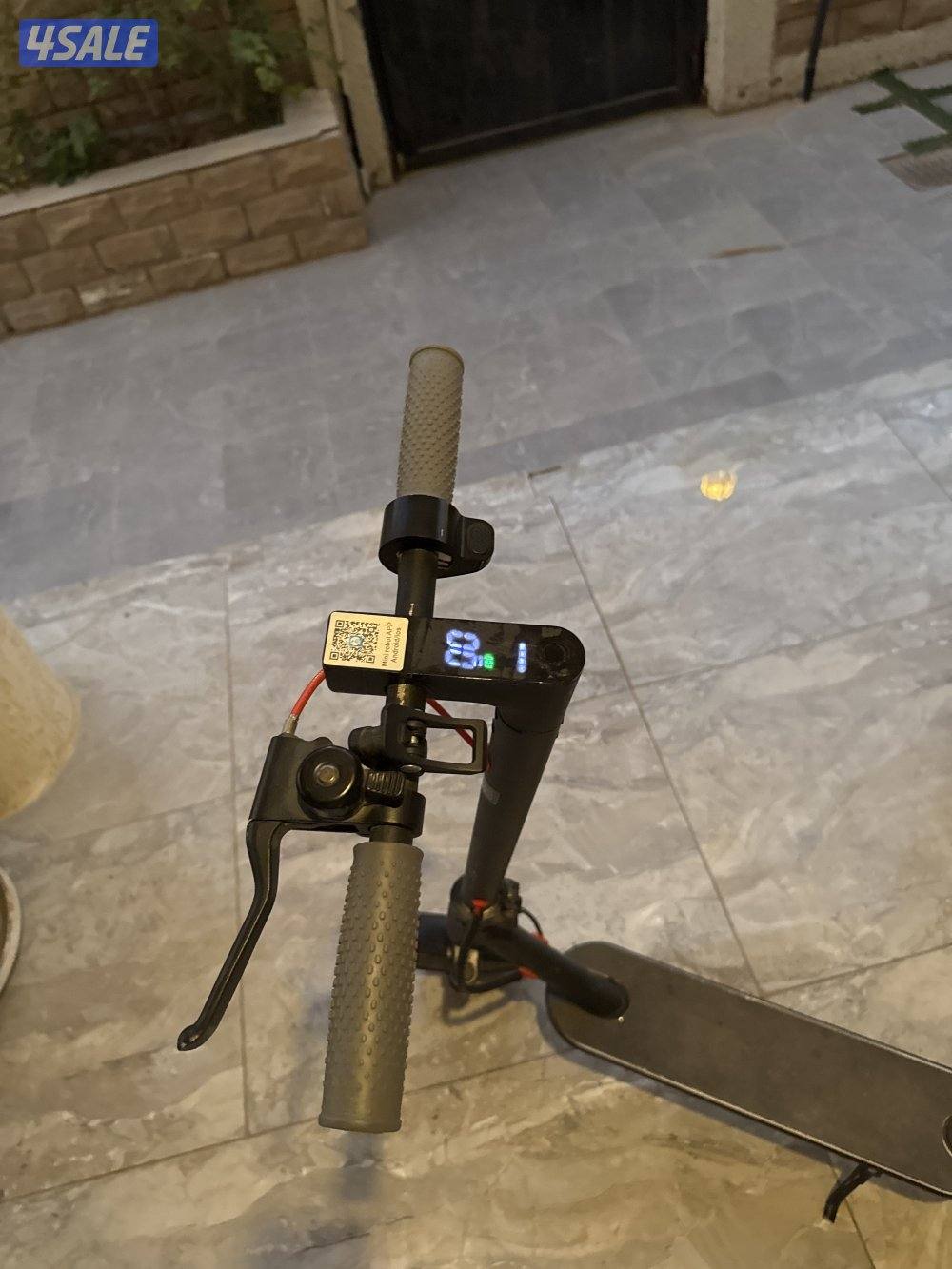 سرعته:80 نظيف كل شيء مافي ولا شي بس يبيله ‏تبديل ‏ ‏الدعس ‏ فقط.3