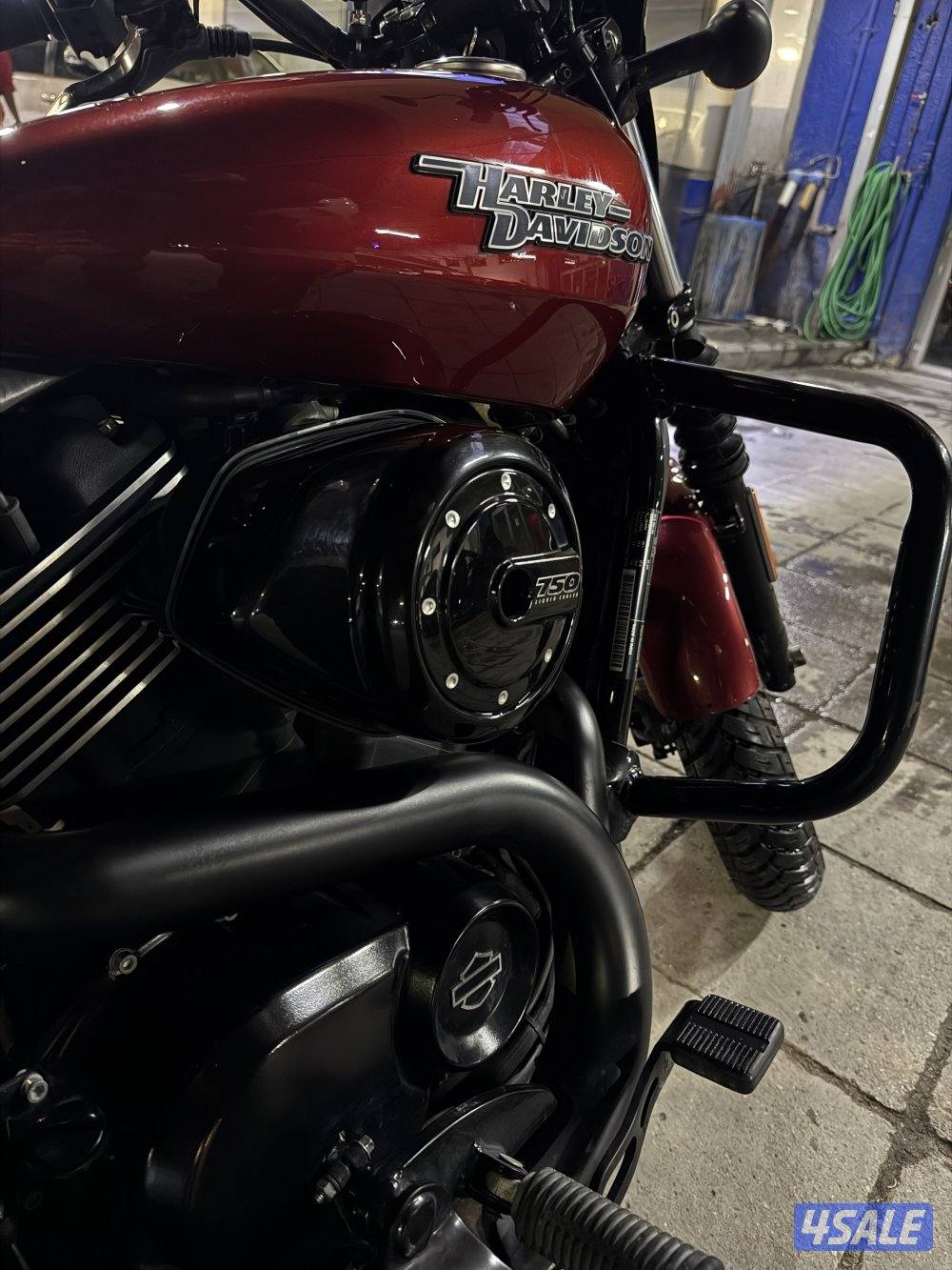 Harley Davidson street 750 in mint condition8