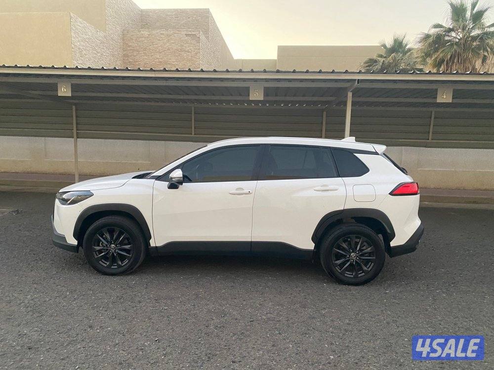 تويوتا كروس 2023 صبغ الوكاله عداد128 الف وارد الوكاله4
