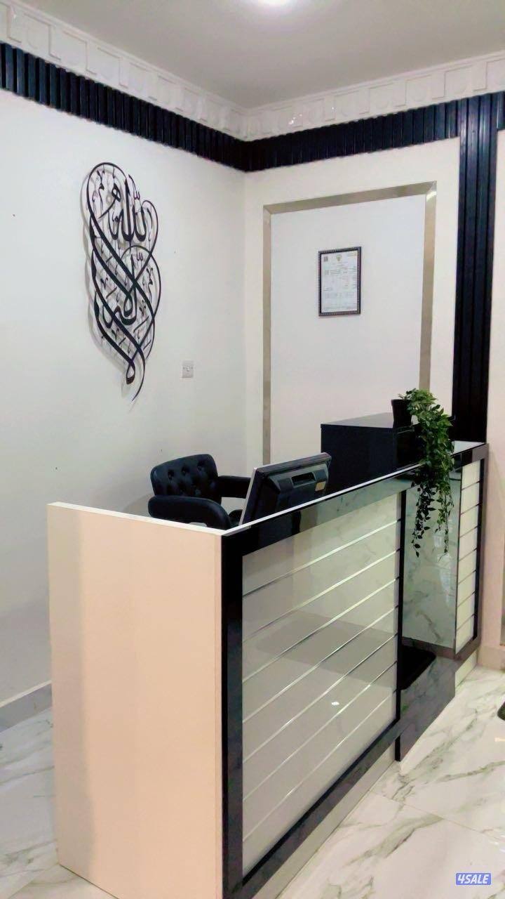 صالون نسائي للبيع الفنطاس شارع المطاعم الرئيسي عمارة رقم ٤ الدور ٢5