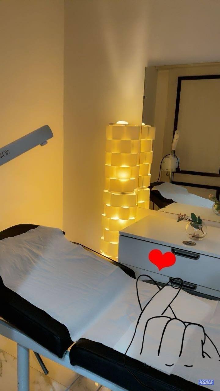 صالون نسائي للبيع الفنطاس شارع المطاعم الرئيسي عمارة رقم ٤ الدور ٢10