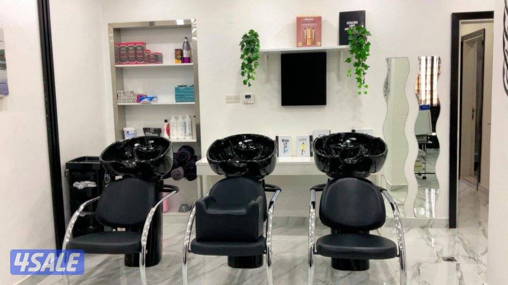 صالون نسائي للبيع الفنطاس شارع المطاعم الرئيسي عمارة رقم ٤ الدور ٢11
