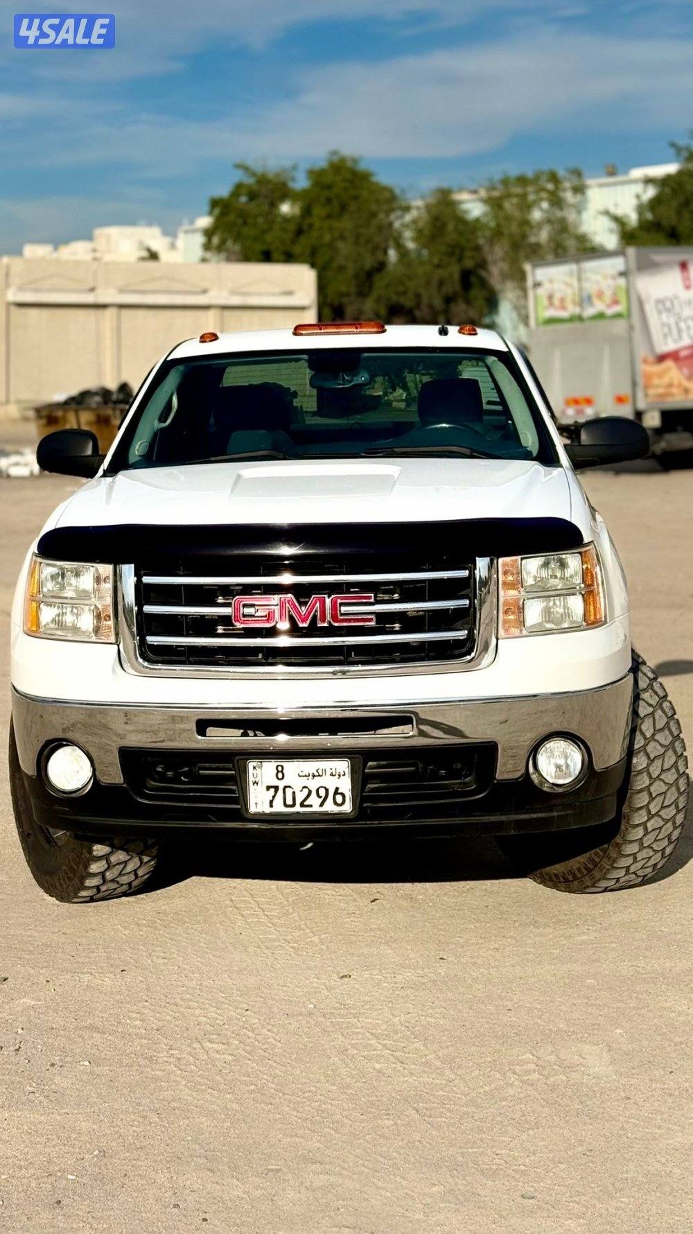 جمس سييرا Z71 باب ونص موديل 2008 نظيف الموتر مرفع ومعير بالوكالة0