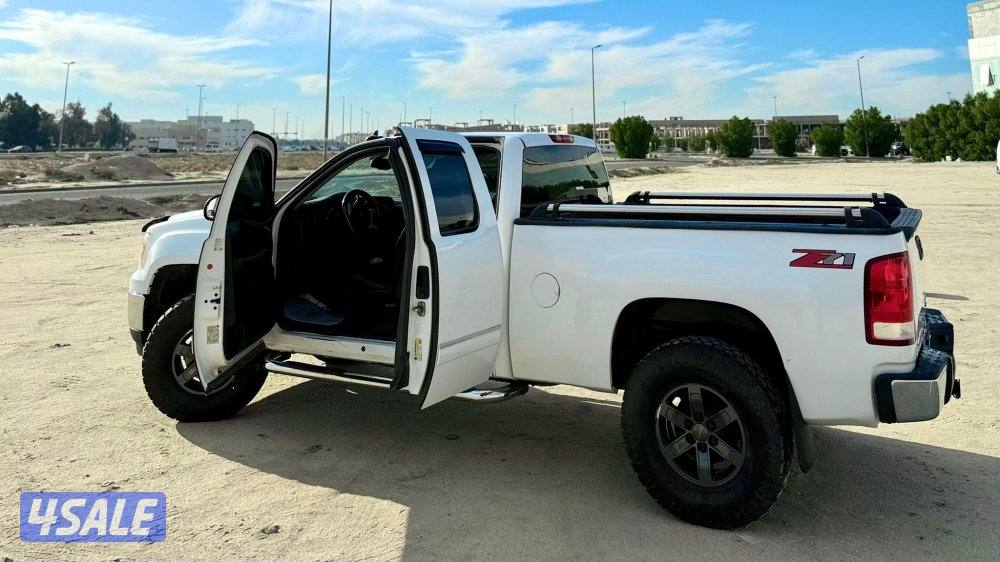 جمس سييرا Z71 باب ونص موديل 2008 نظيف الموتر مرفع ومعير بالوكالة4