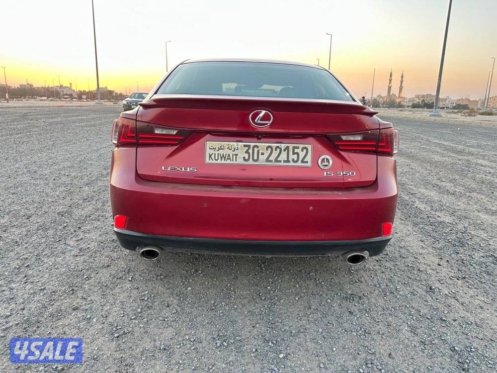 لكزس IS 350 موديل ٢٠١٤ بحالة الوكالة5