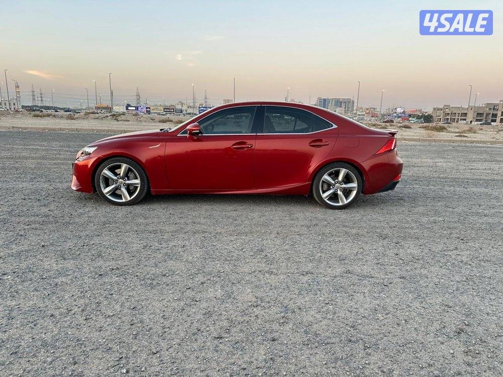 لكزس IS 350 موديل ٢٠١٤ بحالة الوكالة7