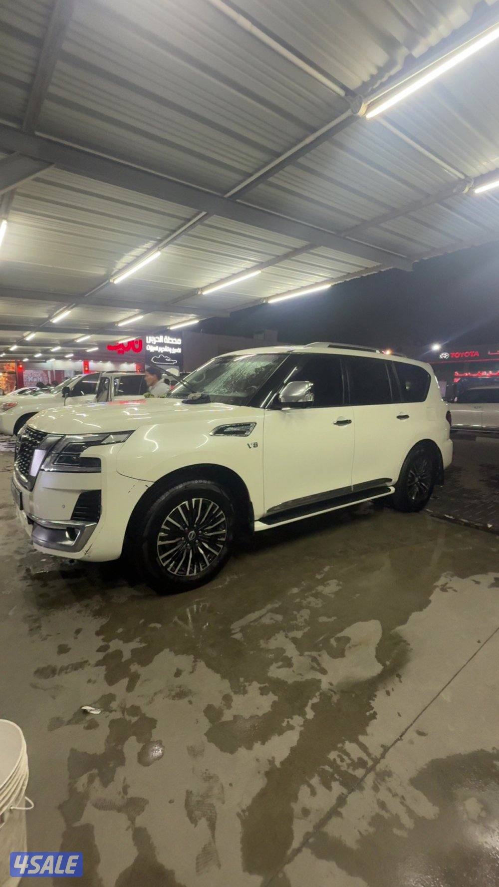 للبيع باترول بلاتينيوم سيتي 320 الفول. اعلى درجة 8 سلندر 20141