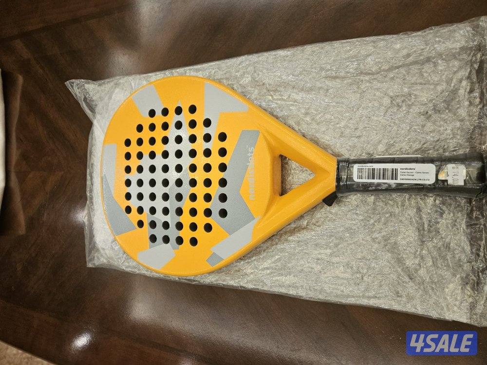 مضرب بادل جديد لم يستخدم من nordicdots. لون البرتقالي4