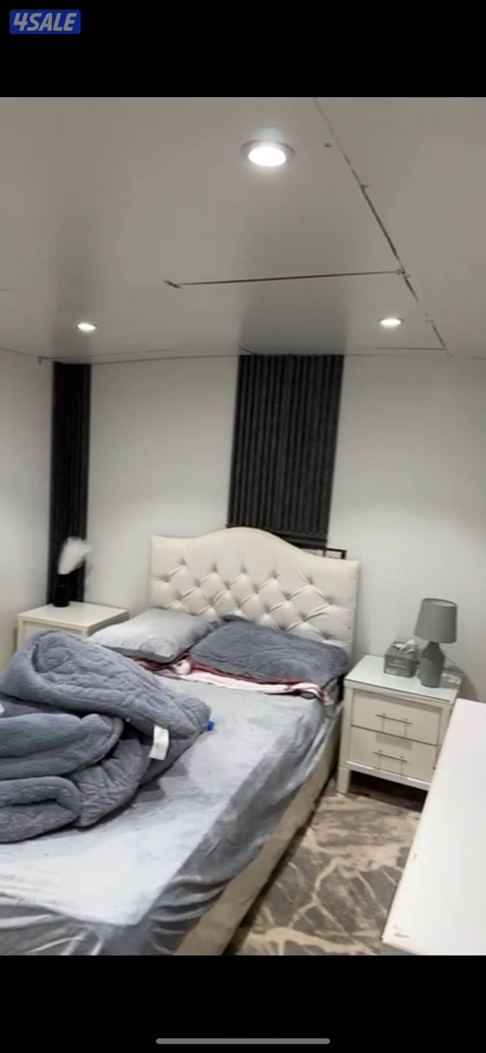 للبيع 3 في 63