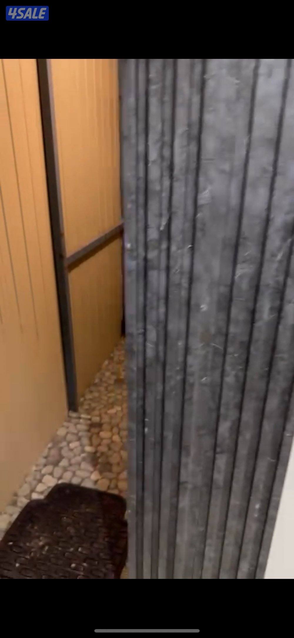 للبيع 3 في 67