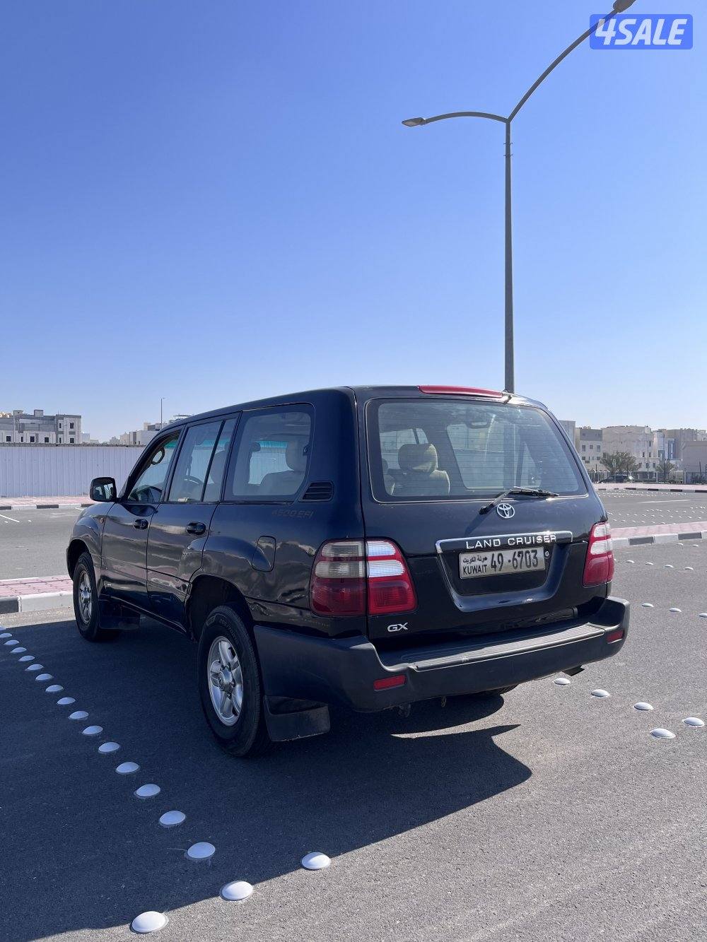 للبيع لاند2003 قير عادي1