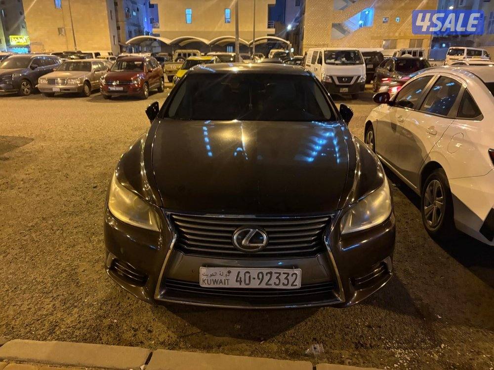 لكزس LS460 موديل 2016 ماشي 220 الف كيلو الساير كامل المواصفات3