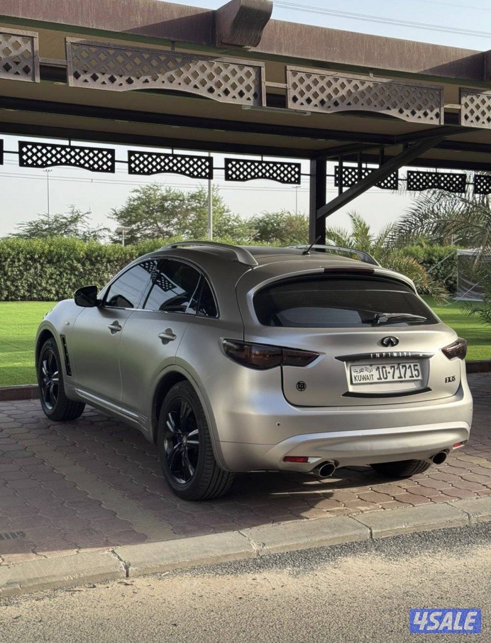 انفنتي FX نظيف1