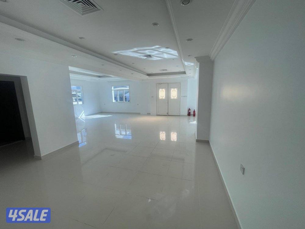 يمنع الوسطاء دور ارضي 3 غرف ماستر8