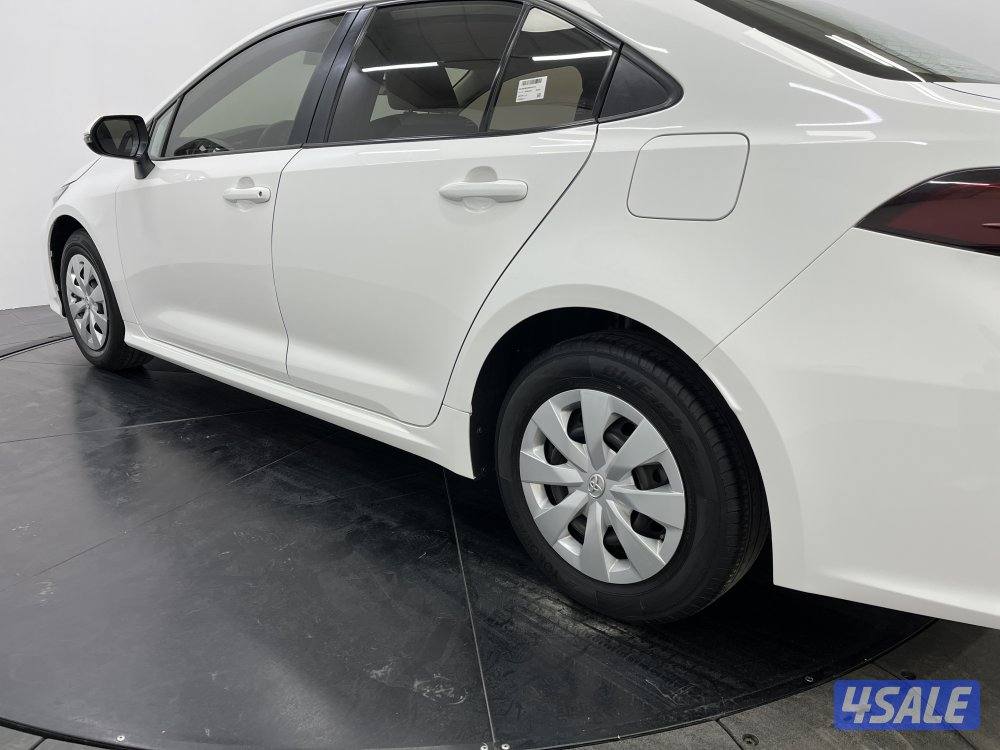 TOYOTA COROLLA 1.6L XLI STD OPTION8