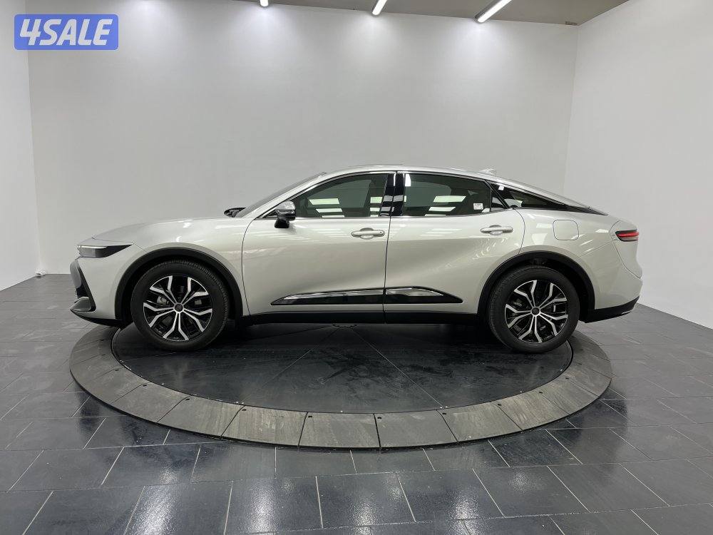 TOYOTA CROWN HYBRID2