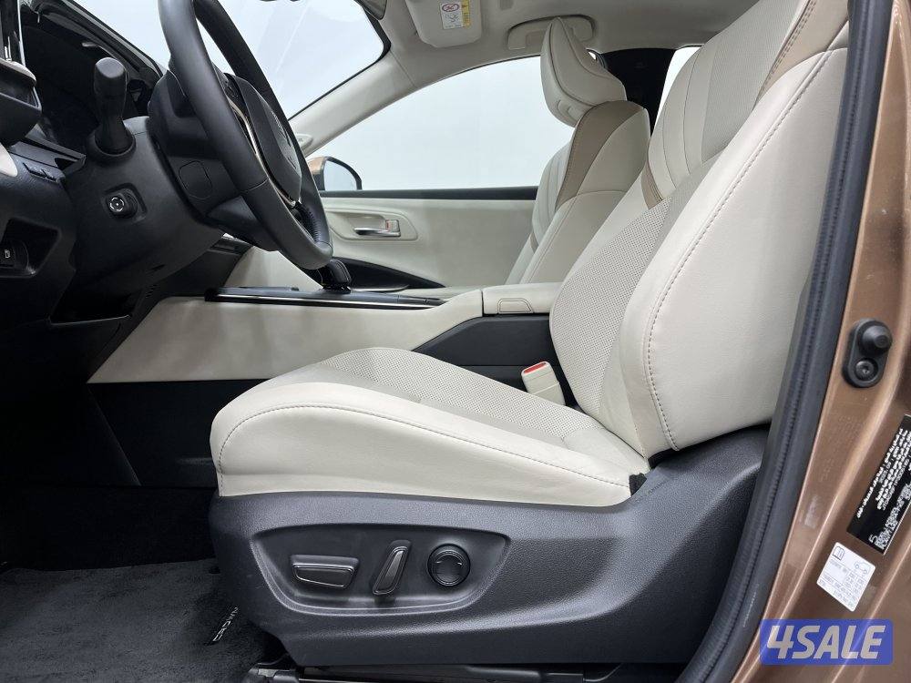 TOYOTA CROWN 23CN-2.5-CROWN-HEV4