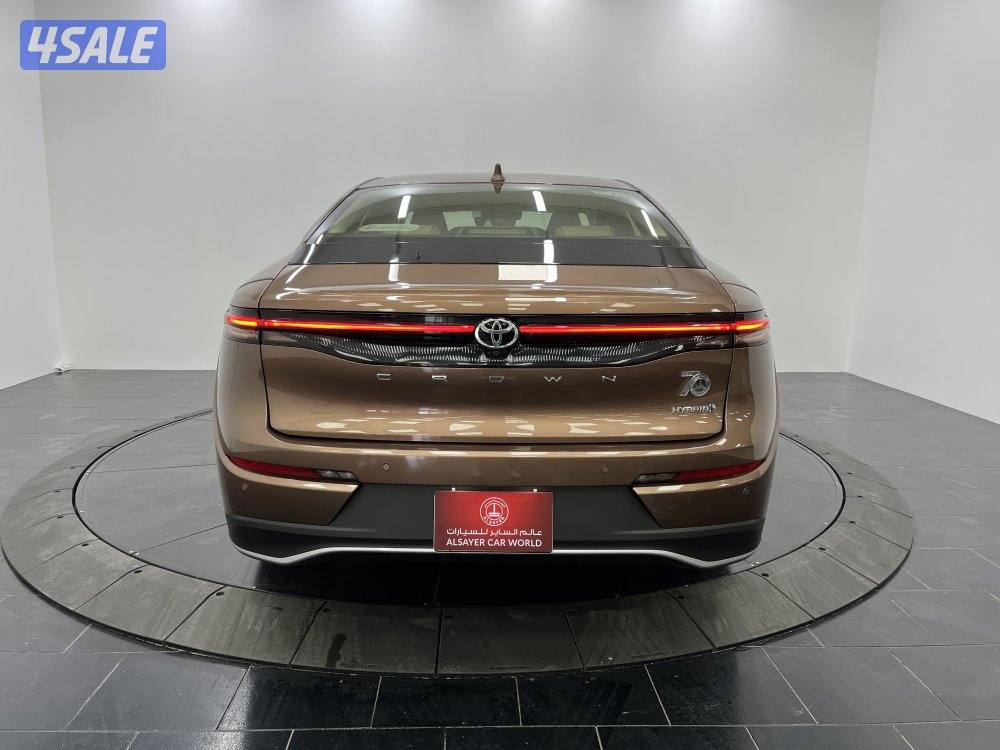 TOYOTA CROWN 23CN-2.5-CROWN-HEV8