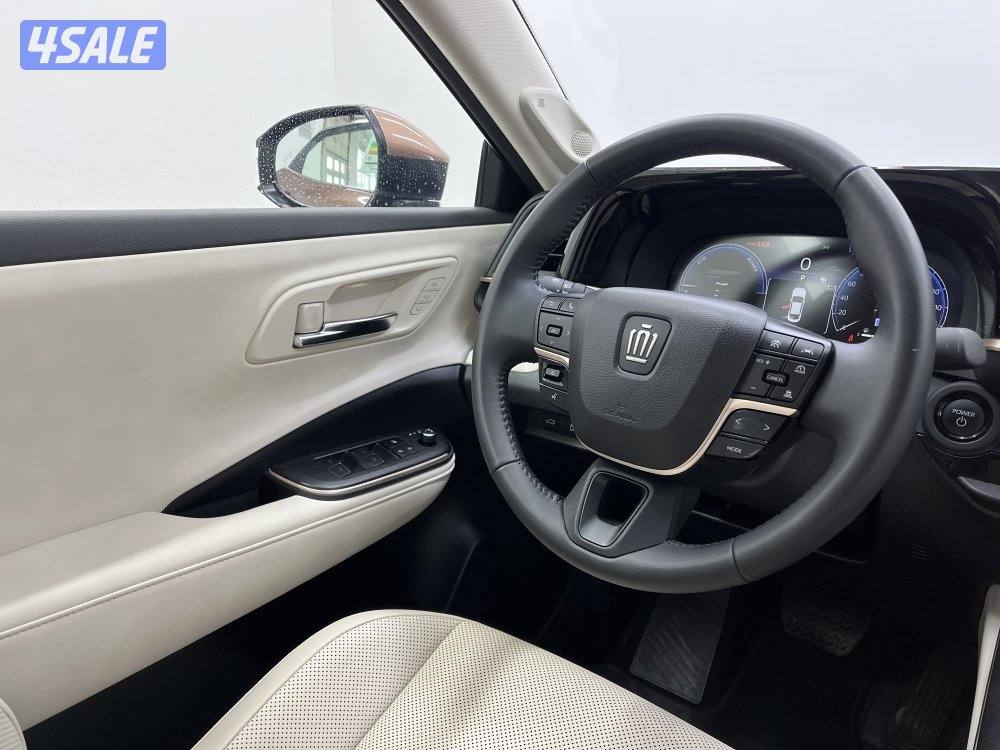 TOYOTA CROWN 23CN-2.5-CROWN-HEV12