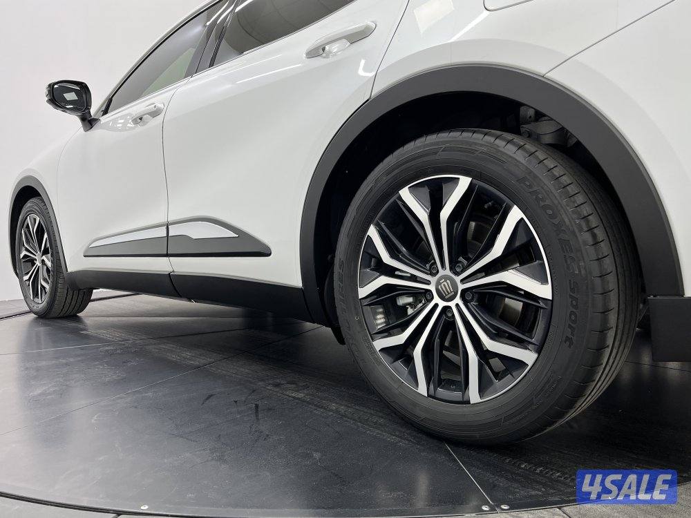 TOYOTA CROWN 23CN-2.5-CROWN-HEV9