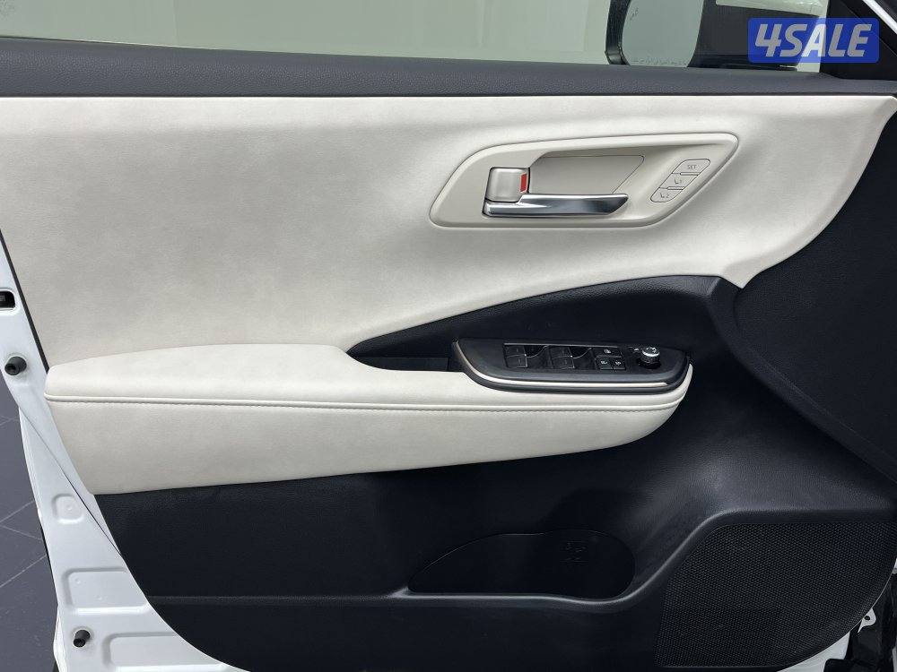 TOYOTA CROWN 23CN-2.5-CROWN-HEV10