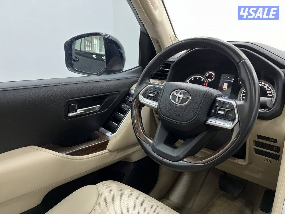 TOYOTA LAND CRUISER GXRAL 6CYL 3.5 TURBO12