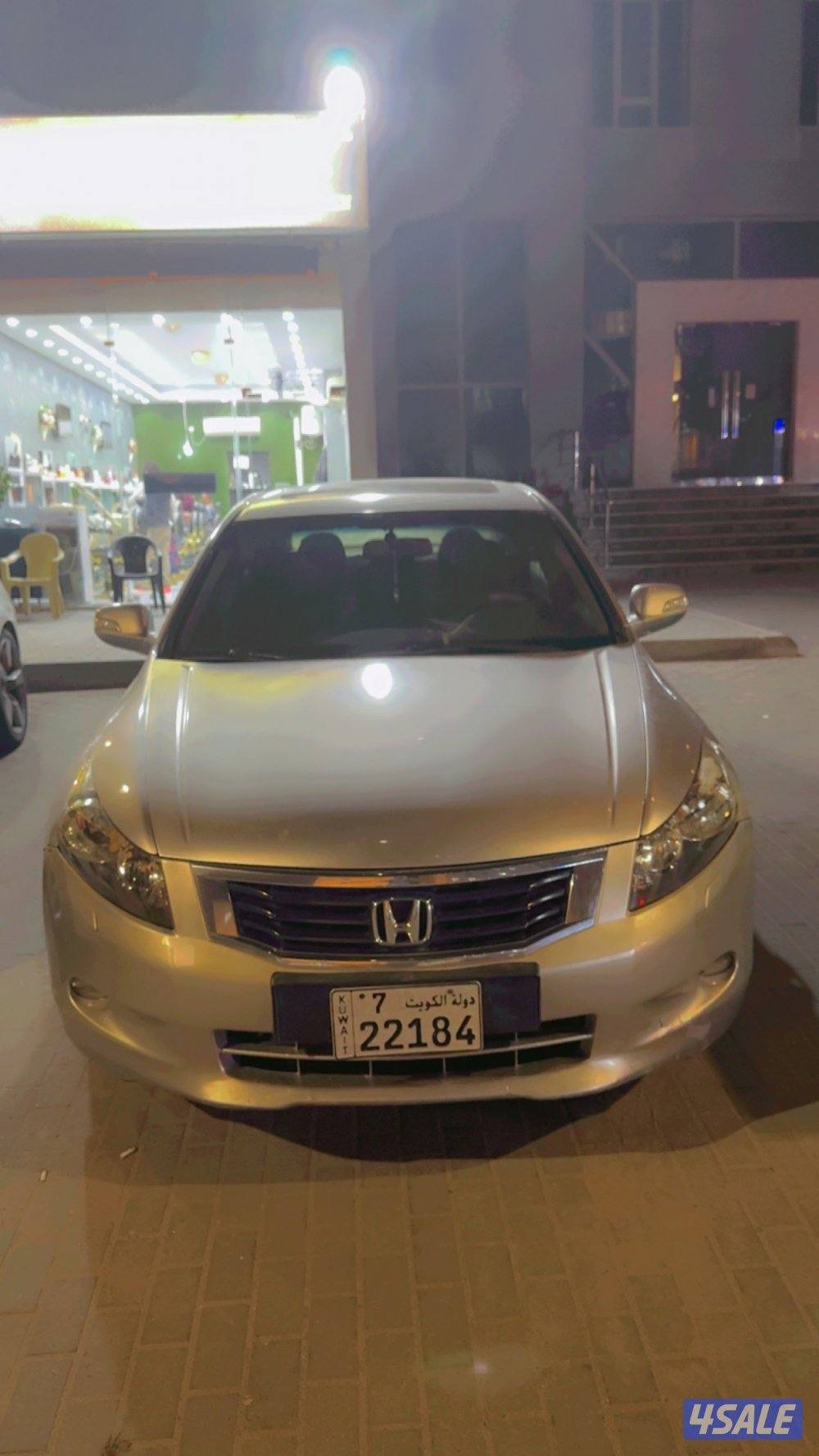 هوندا اكورد نظيفه جداً0