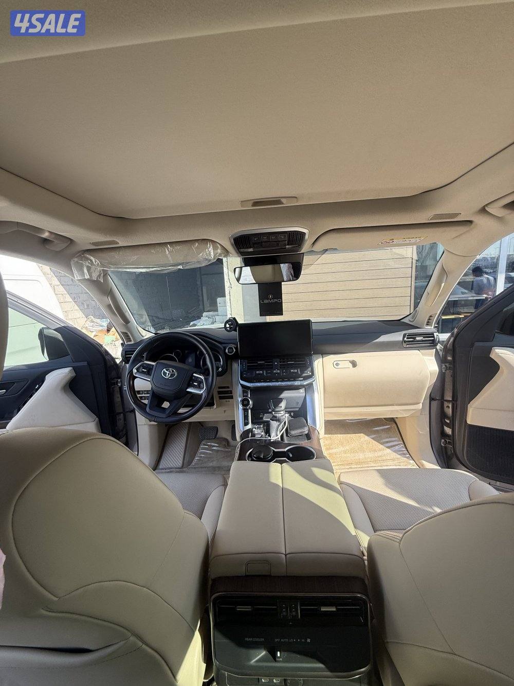 جيب لاندكروزر1