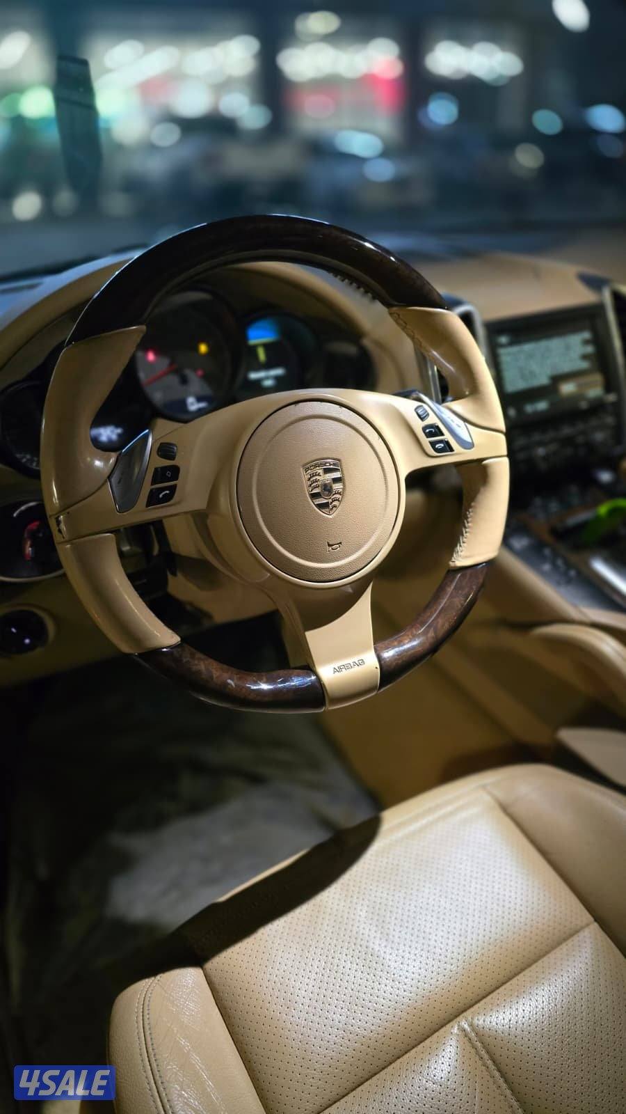 بورش كايينs 20118