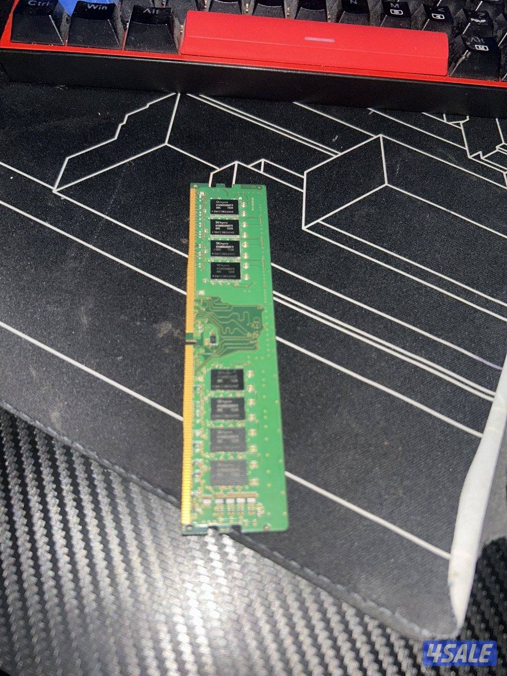 رام قديم شوي مستعمل شوي نضيف مافيه شي 163