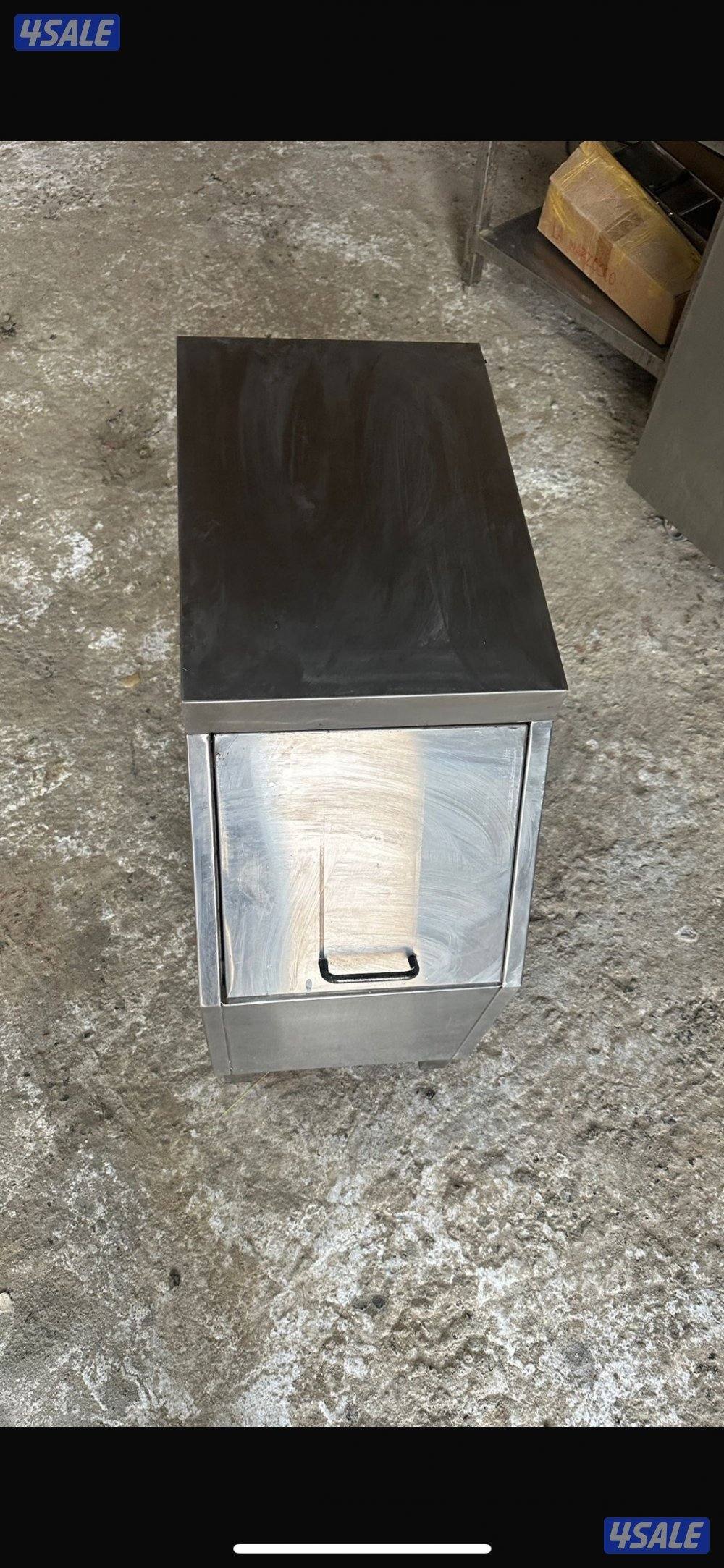 للبيع معدات مطعم ، كافية، اجهزة الكترونية متنوعة5