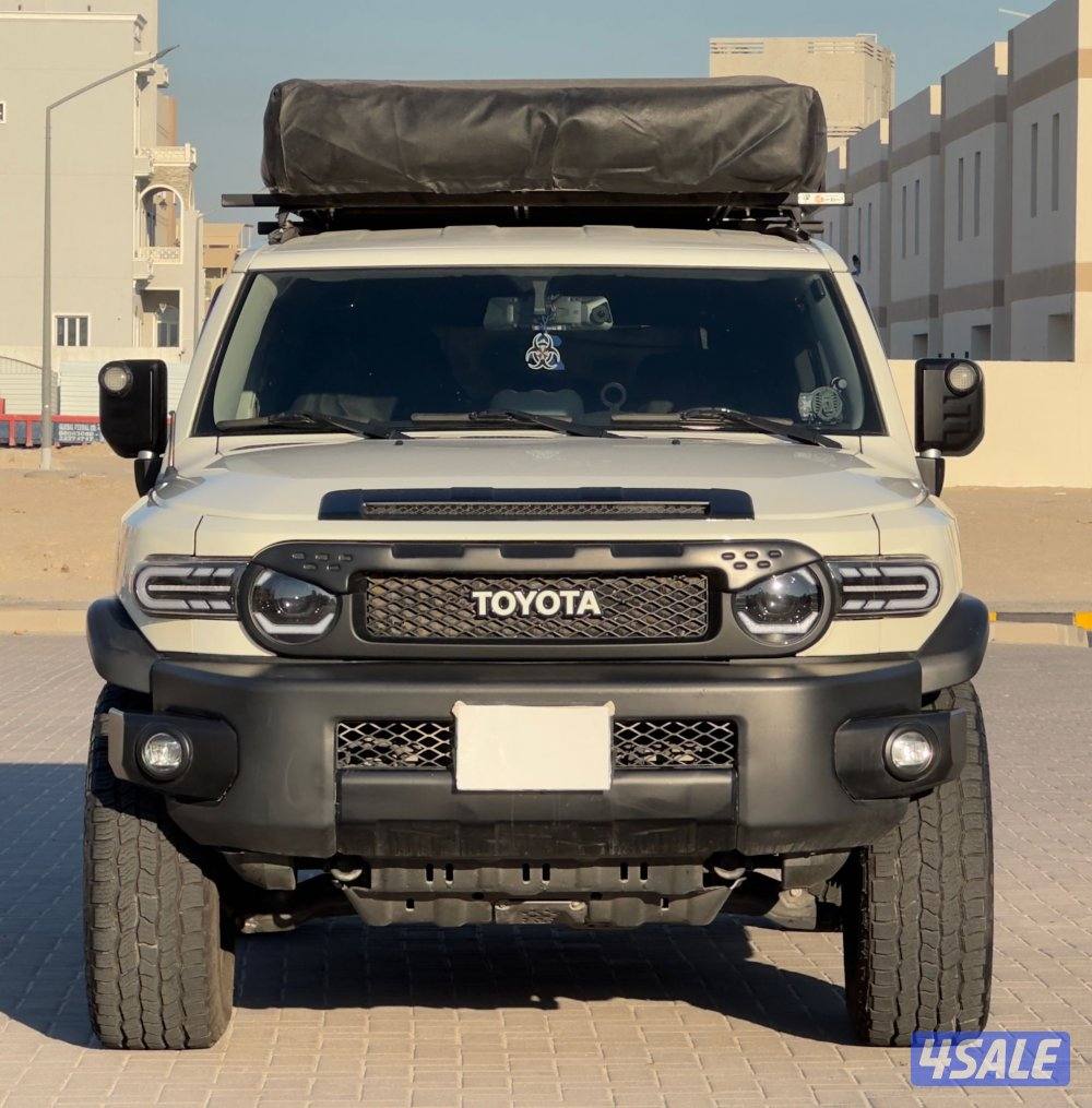 موديل 2022 صبغ الوكالة ماشي 97 الف سيرفس وكالة مالك الاول0