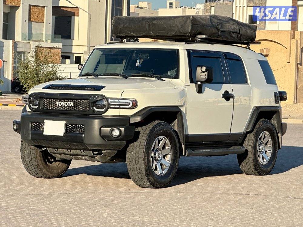 موديل 2022 صبغ الوكالة ماشي 97 الف سيرفس وكالة مالك الاول1