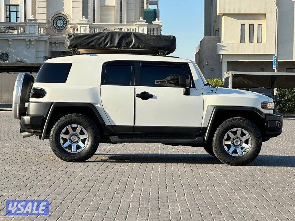 موديل 2022 صبغ الوكالة ماشي 97 الف سيرفس وكالة مالك الاول4