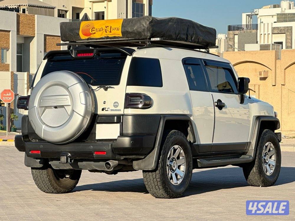 موديل 2022 صبغ الوكالة ماشي 97 الف سيرفس وكالة مالك الاول5