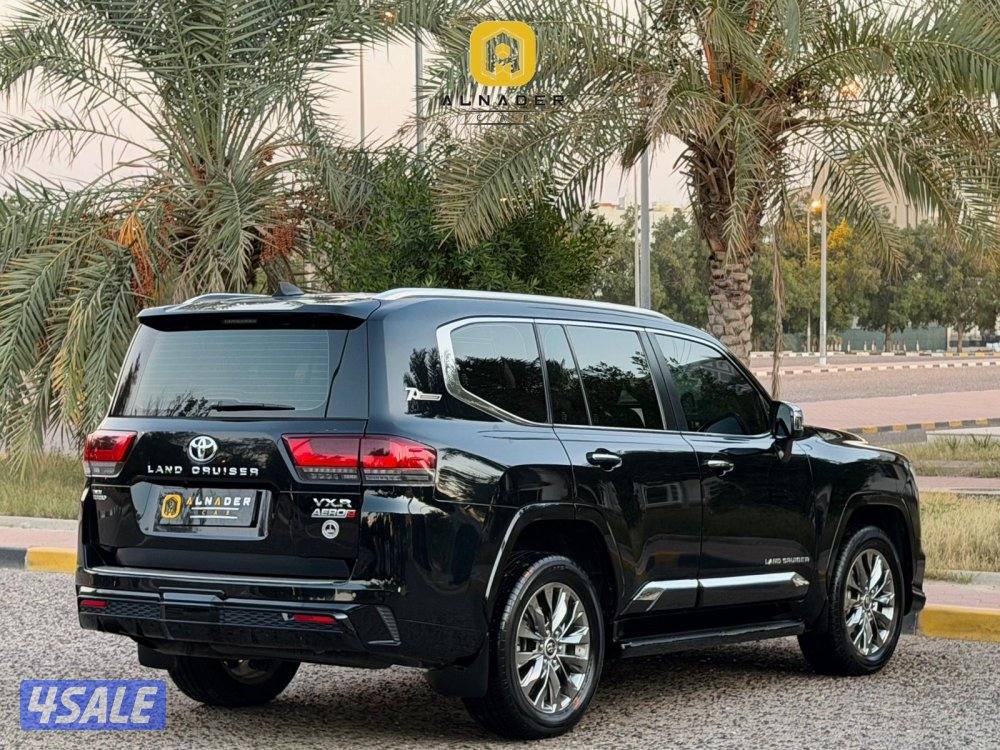 للبيع لاندكروزر VXR AERO S موديل 2022 وارد الساير3