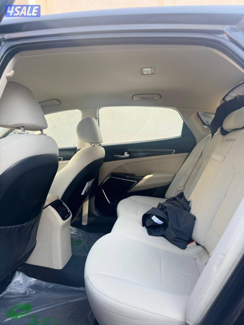 كيا كادينزا0