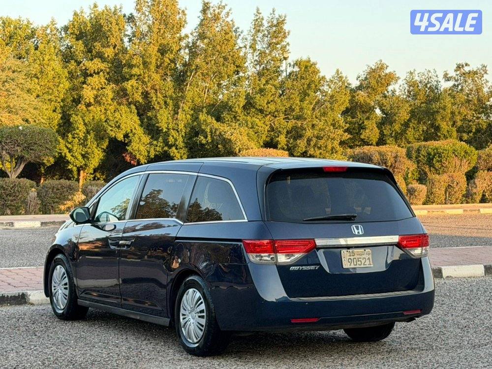 للبيع هوندا اوديسي موديل 2014 وارد الغانم3