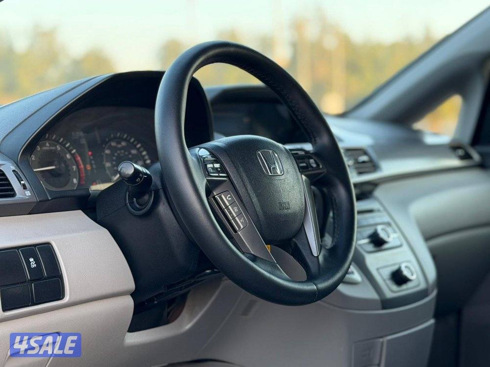 للبيع هوندا اوديسي موديل 2014 وارد الغانم5