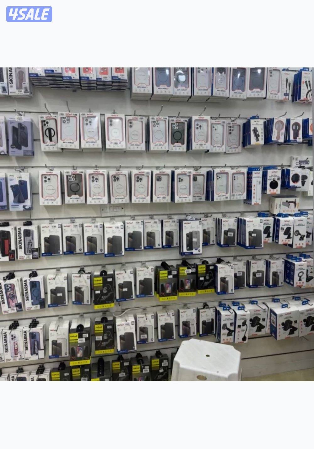 للبيع بضاعه محل هواتف1