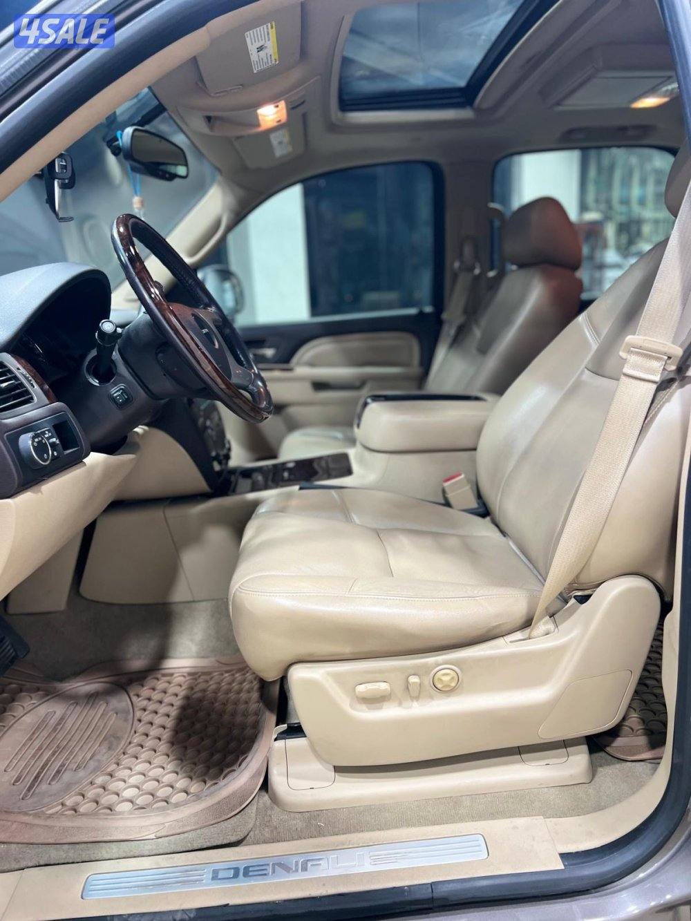 يوكن دينالي موديل 2014 ماشي 200 الف بحالة نادرة جداً6