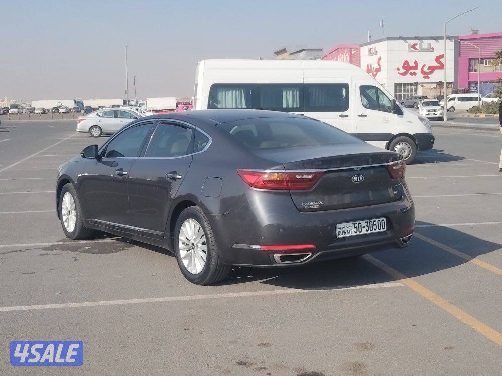 كيا كادينزا 2018 عداد 152 الف بحاله ممتازة جدا2