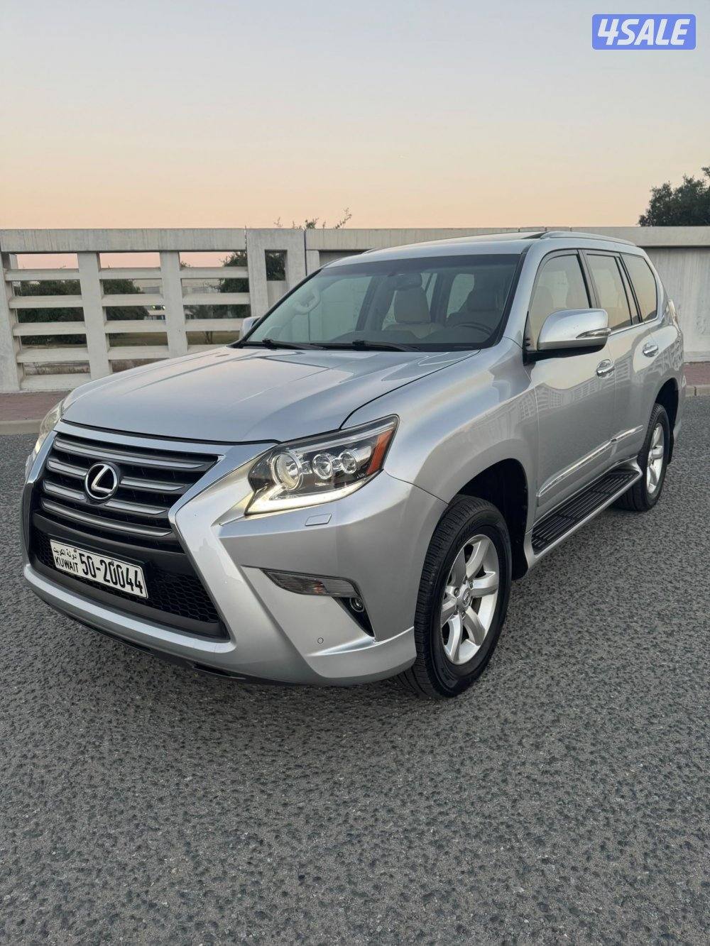 للبيع لكزس Gx460 موديل 2017 نظيف جدا4